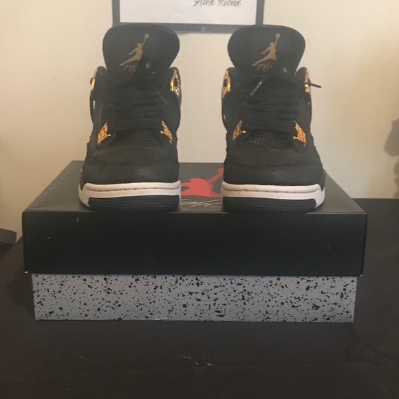 🔥Jordan 4 royalty🔥 size 10 with box 📦 - Picture 2 of 4